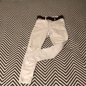 White Skinny Jeans🌸